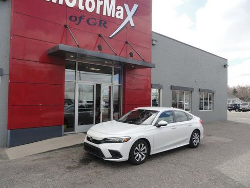 Used 2022 Honda Civic LX image 1