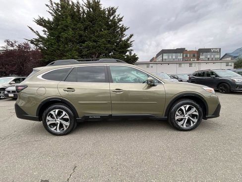 Used 2021 Subaru Outback Limited AWD/4WD image 9