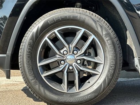 Used 2018 Jeep Grand Cherokee Limited w/ Trailer Tow Group IV image 29