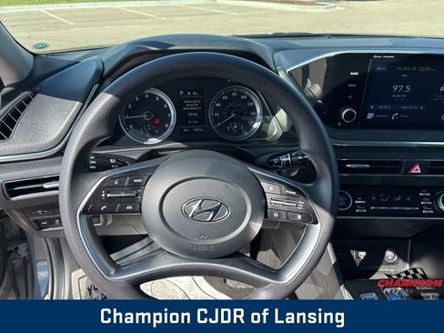 Used 2022 Hyundai Sonata SEL image 24