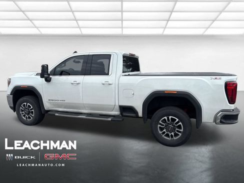 Used 2022 GMC Sierra 2500 SLE w/ SLE Convenience Package AWD/4WD image 7
