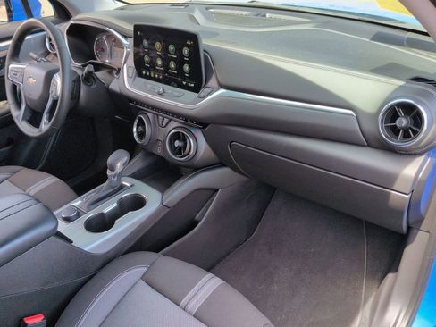 Used 2025 Chevrolet Blazer LT AWD/4WD image 24