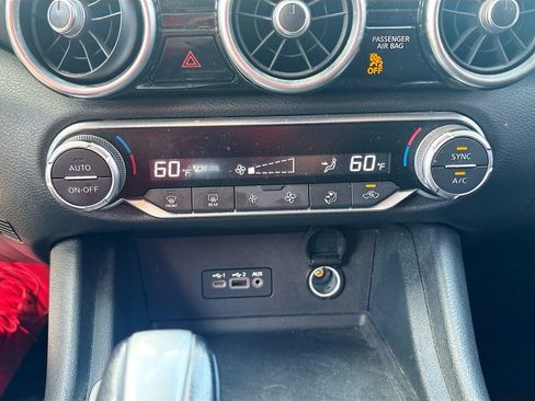 Used 2023 Nissan Sentra SR FWD image 15