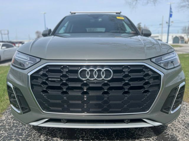 Used 2023 Audi Q5 2.0T Premium Plus AWD/4WD image 3