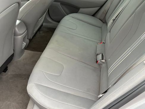 Used 2025 Hyundai Elantra SEL image 23