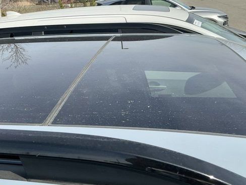 Used 2024 Honda Pilot Touring image 22