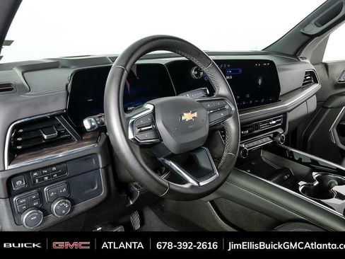 Used 2025 Chevrolet Tahoe LT AWD/4WD image 4