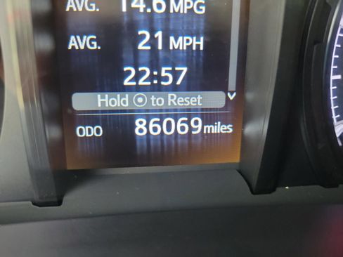 Used 2021 Toyota 4Runner SR5 AWD/4WD image 17