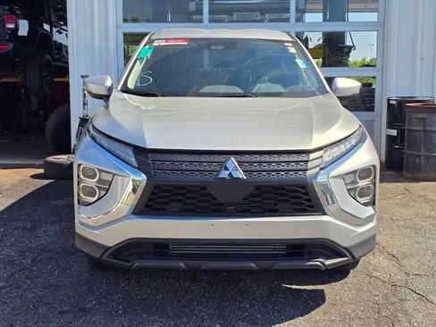 Used 2025 Mitsubishi Eclipse Cross ES AWD/4WD image 12