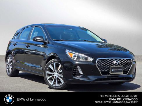 Used 2018 Hyundai Elantra GT FWD image 1