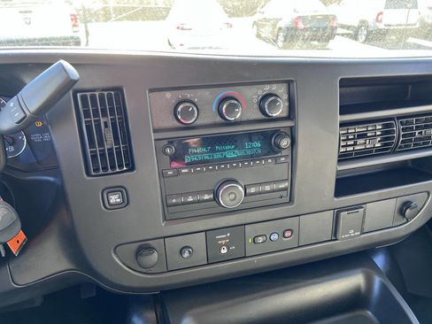 Used 2019 GMC Savana 2500 Extended image 13