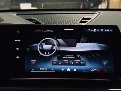 New 2026 BMW X1 xDrive28i w/ Technology Package image 36