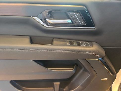 New 2026 GMC Yukon Denali AWD/4WD image 13