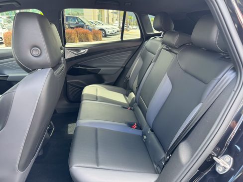 Certified 2023 Volkswagen ID.4 Pro S Plus AWD/4WD image 34