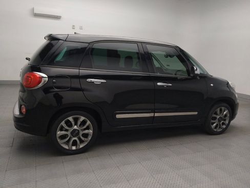 Used 2017 FIAT 500L Lounge w/ Dual-Pane Sunroof Package image 10