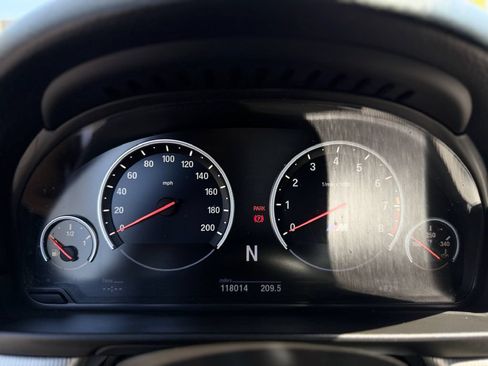 Used 2013 BMW M5 RWD image 16