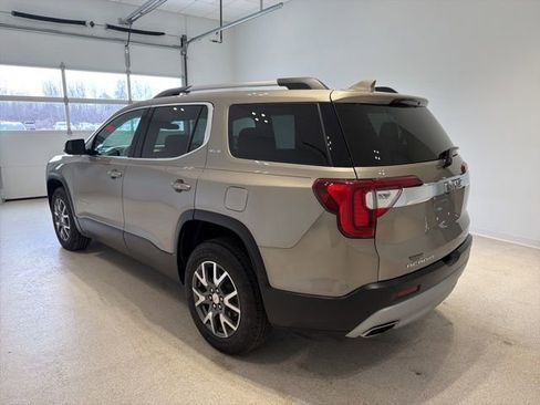 Certified 2023 GMC Acadia SLE w/ Driver Convenience Package image 4