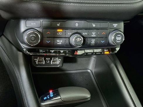 Used 2022 Dodge Durango GT AWD/4WD image 8