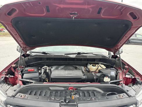 Used 2019 Chevrolet Silverado 1500 LTZ w/ LTZ Plus Package AWD/4WD image 28