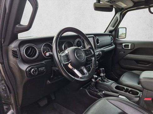 Used 2022 Jeep Gladiator Overland w/ Popular Equipment Package AWD/4WD image 9