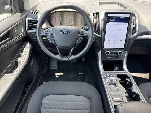 Used 2024 Ford Edge SE AWD/4WD image 13