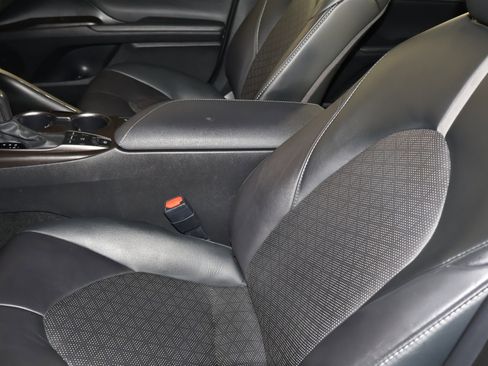 Used 2024 Toyota Camry XSE image 37