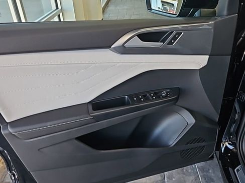 New 2026 Volkswagen Taos SEL AWD/4WD image 25