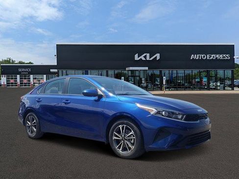 Certified 2024 Kia Forte LXS FWD image 1