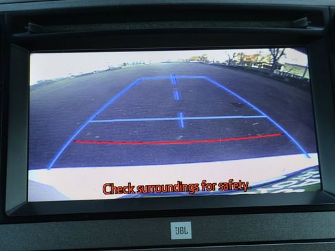 Used 2013 Toyota Venza XLE image 17