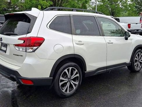 Used 2022 Subaru Forester Limited AWD/4WD image 8