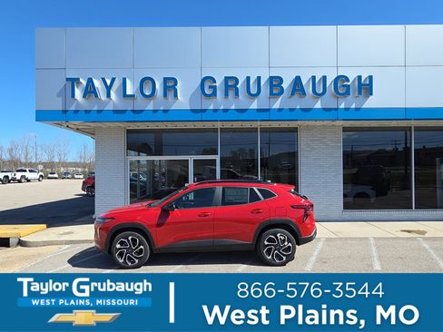 New 2026 Chevrolet Trax RS image 1