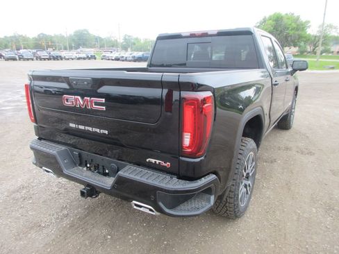 New 2026 GMC Sierra 1500 AT4 AWD/4WD image 5