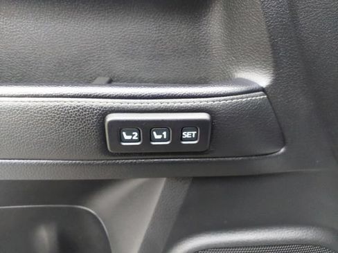 Used 2021 Toyota 4Runner Limited AWD/4WD image 26
