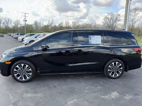 Used 2026 Honda Odyssey Elite image 3