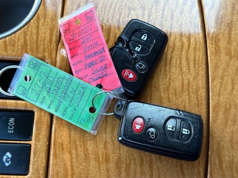 Used 2010 Toyota Highlander Limited image 65