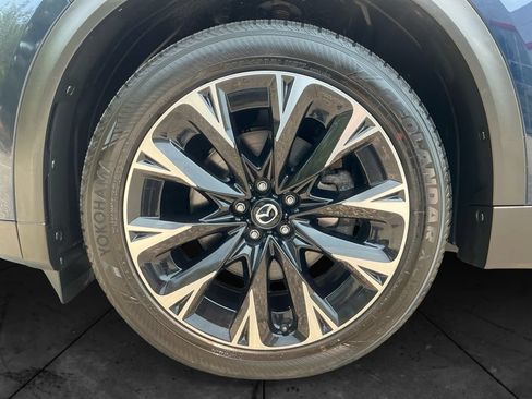 Used 2024 MAZDA CX-90 Plug-In Hybrid w/ Premium Pkg AWD/4WD image 15