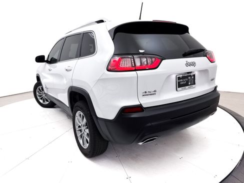 Used 2019 Jeep Cherokee Latitude Plus w/ Comfort/Convenience Group AWD/4WD image 7