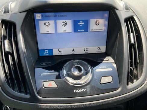 Used 2019 Ford Escape Titanium FWD image 35