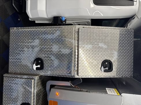 Certified 2023 Ford F550 4x4 Regular Cab Super Duty image 34