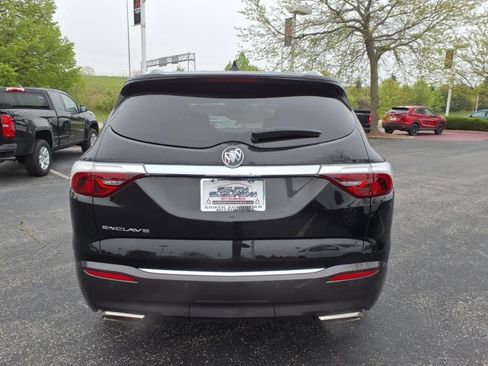 Used 2024 Buick Enclave Premium FWD image 4