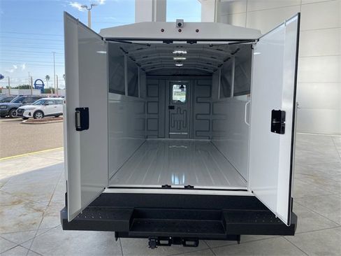 New 2026 Ford E-350 and Econoline 350 Super Duty w/ Power Equipment Group image 7