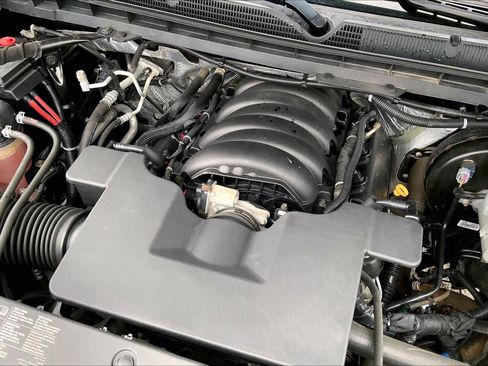 Used 2018 Chevrolet Silverado 1500 LTZ Z71 w/ Centennial Edition AWD/4WD image 31