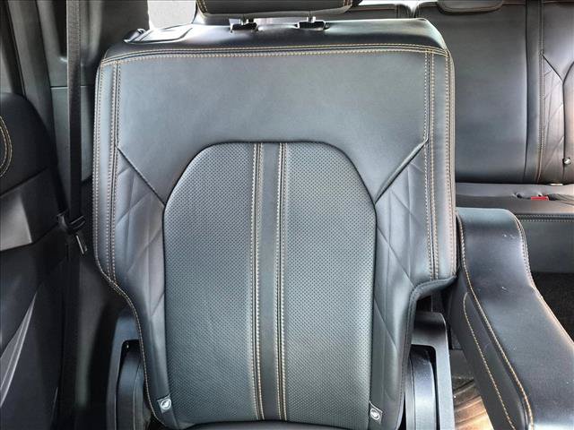 Used 2023 Ford Expedition Platinum RWD image 14