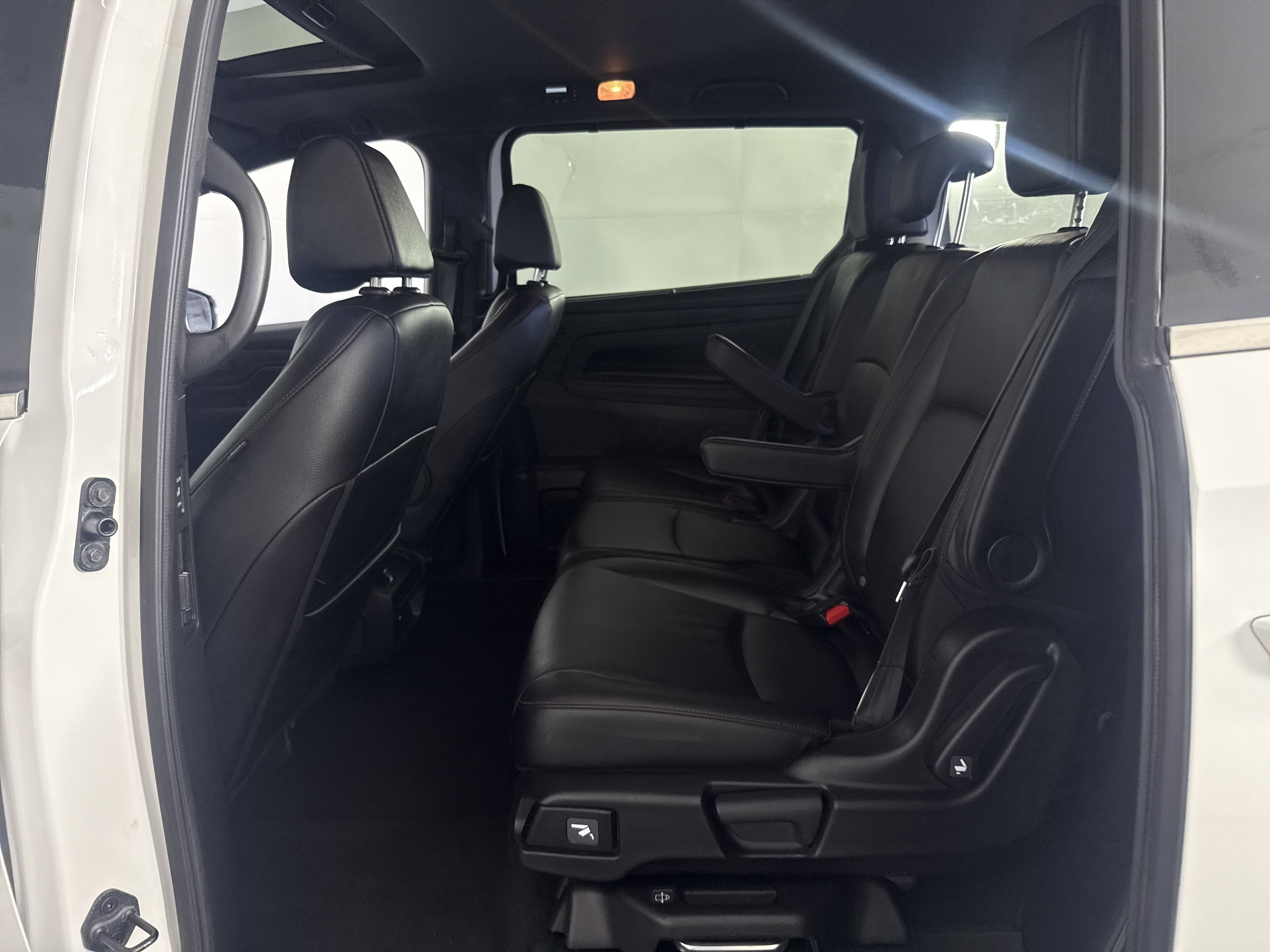 Used 2025 Honda Odyssey Sport-L image 12