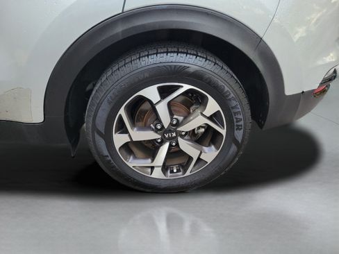 Used 2020 Kia Sportage LX FWD image 22