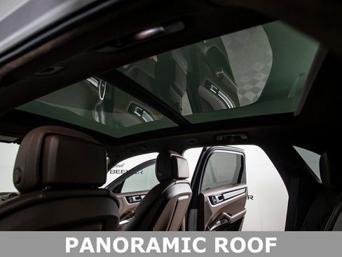 Used 2022 Porsche Cayenne Turbo S image 22