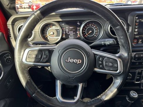 Used 2020 Jeep Gladiator Overland image 13