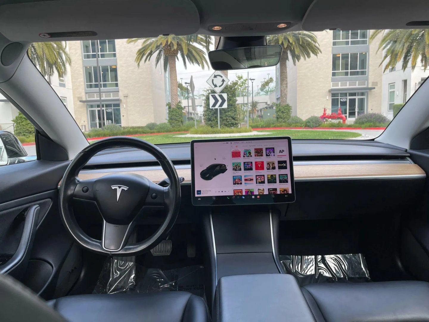 Used 2019 Tesla Model 3 Long Range RWD image 7