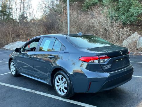 Used 2024 Toyota Corolla LE image 3