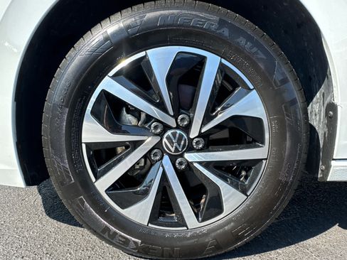 Certified 2024 Volkswagen Jetta S image 17